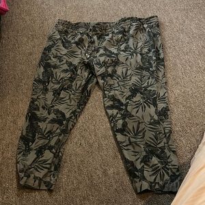 Fun barely worn old navy pants